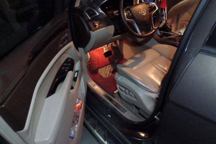 Used Cadillac SRX 2014 3.0L Flagship Model Driver Seat