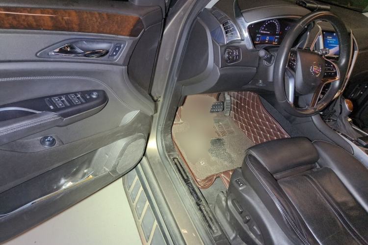 Used Cadillac SRX 2014 3.0L Elite Model Driver Seat