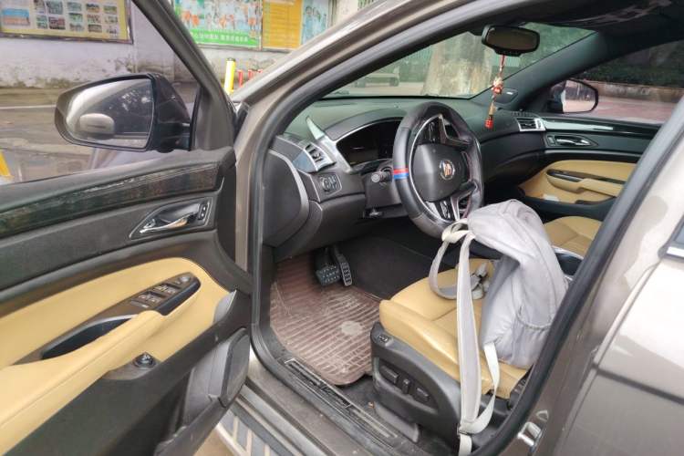 Used Cadillac SRX 2014 3.0L Luxury Model Driver Seat