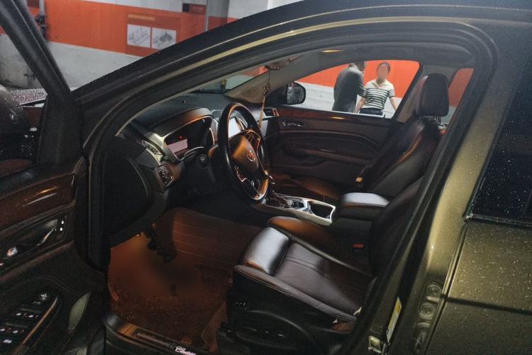 Used Cadillac SRX 2014 3.0L Elite Model Driver Seat