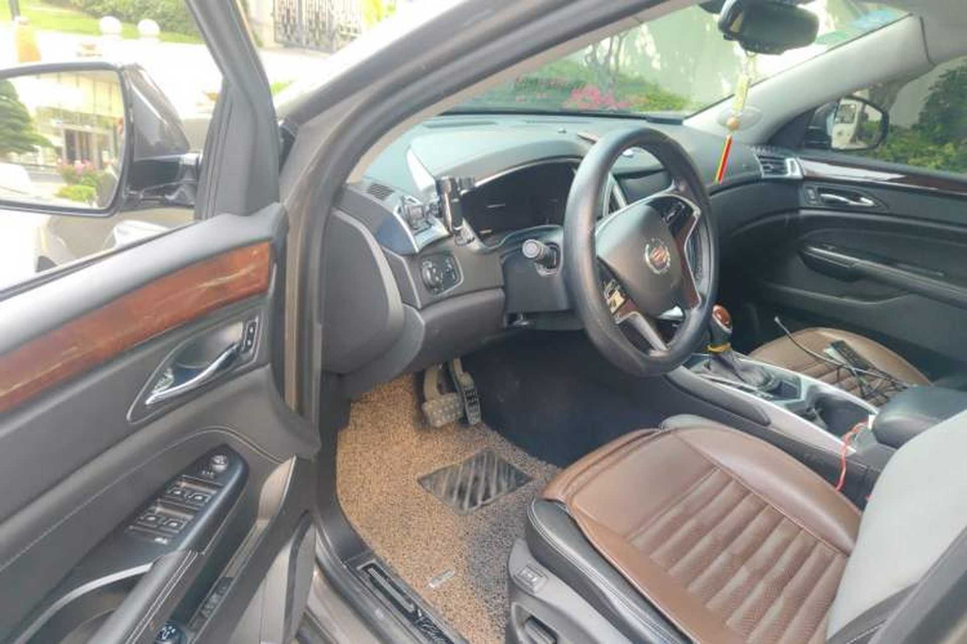 Used Cadillac SRX 2014 3.0L Leading Model Driver Seat