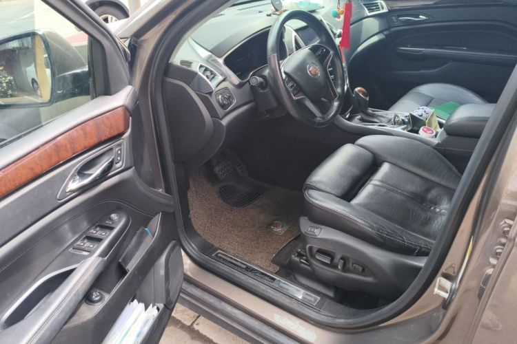 Used Cadillac SRX 2014 3.0L Luxury Model Driver Seat