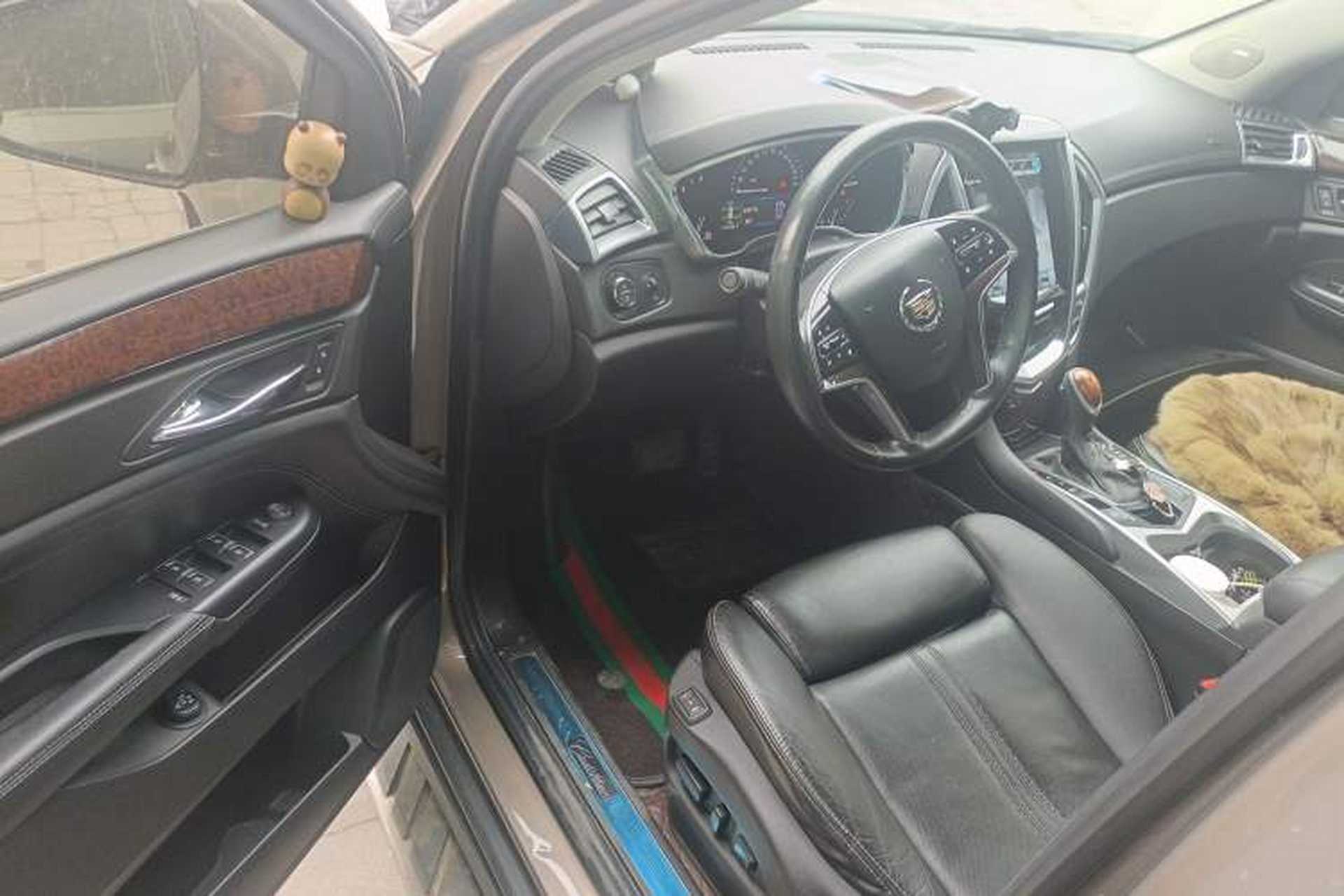 Used Cadillac SRX 2014 3.0L Leading Model Driver Seat