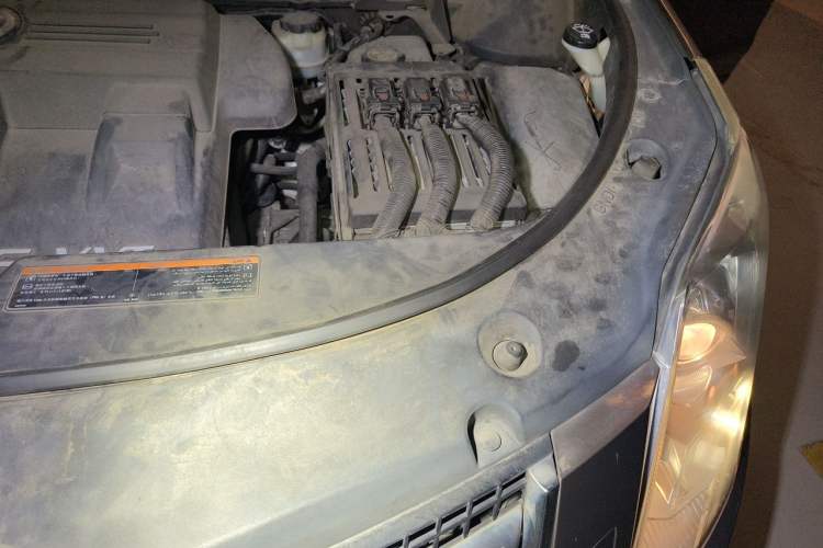 Used Cadillac SRX 2014 3.0L Elite Model Engine Bay Left