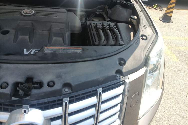 Used Cadillac SRX 2014 3.0L Leading Model Engine Bay Left