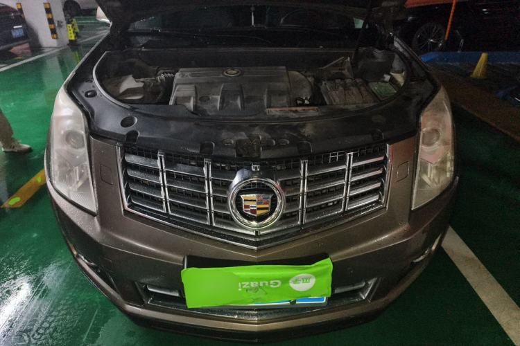 Used Cadillac SRX 2014 3.0L Elite Model Engine Bay