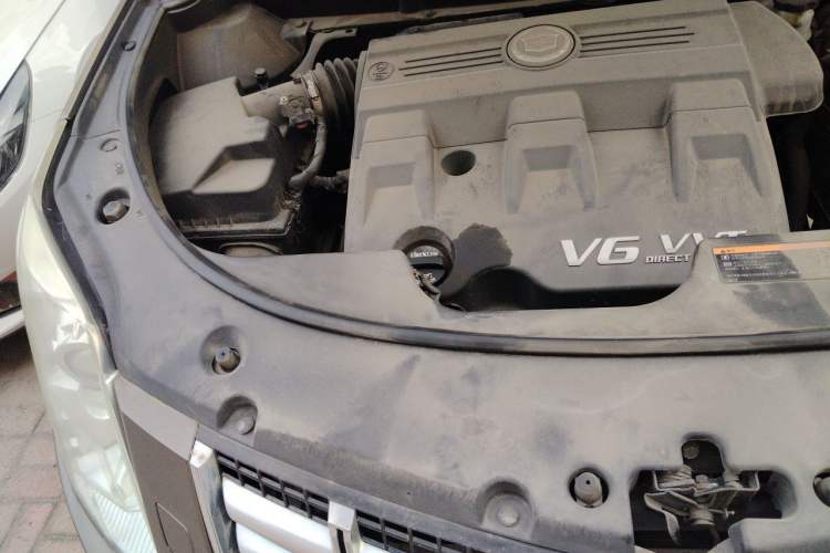 Used Cadillac SRX 2014 3.0L Comfort Model Engine Bay Right