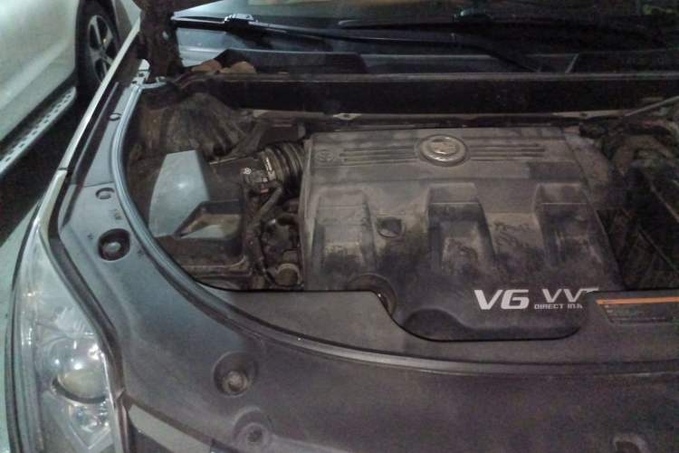 Used Cadillac SRX 2014 3.0L Flagship Model Engine Bay Right