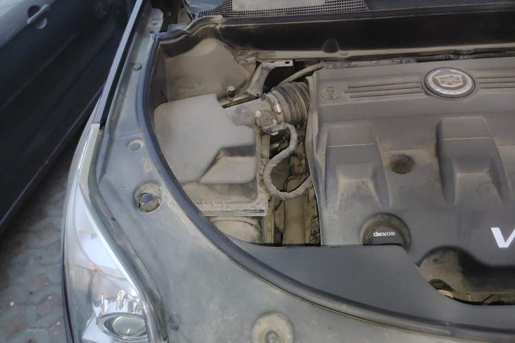 Used Cadillac SRX 2014 3.0L Elite Model Engine Bay Right