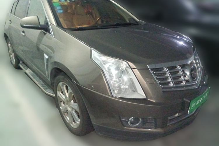 Used Cadillac SRX 2014 3.0L Flagship Model Front Right 45 Deg