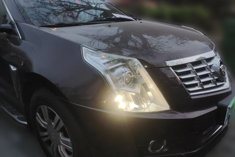 Used Cadillac SRX 2014 3.0L Elite Model Front Right 45 Deg