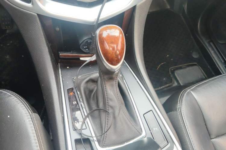 Used Cadillac SRX 2014 3.0L Elite Model Gear Lever