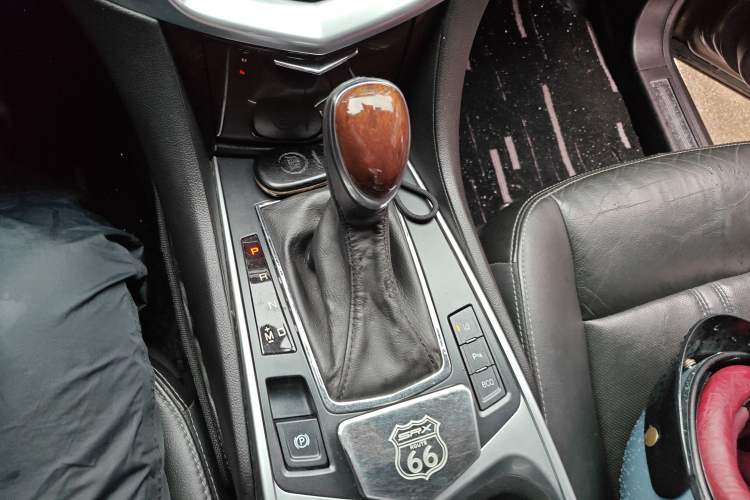 Used Cadillac SRX 2014 3.6L Flagship Model Gear Lever