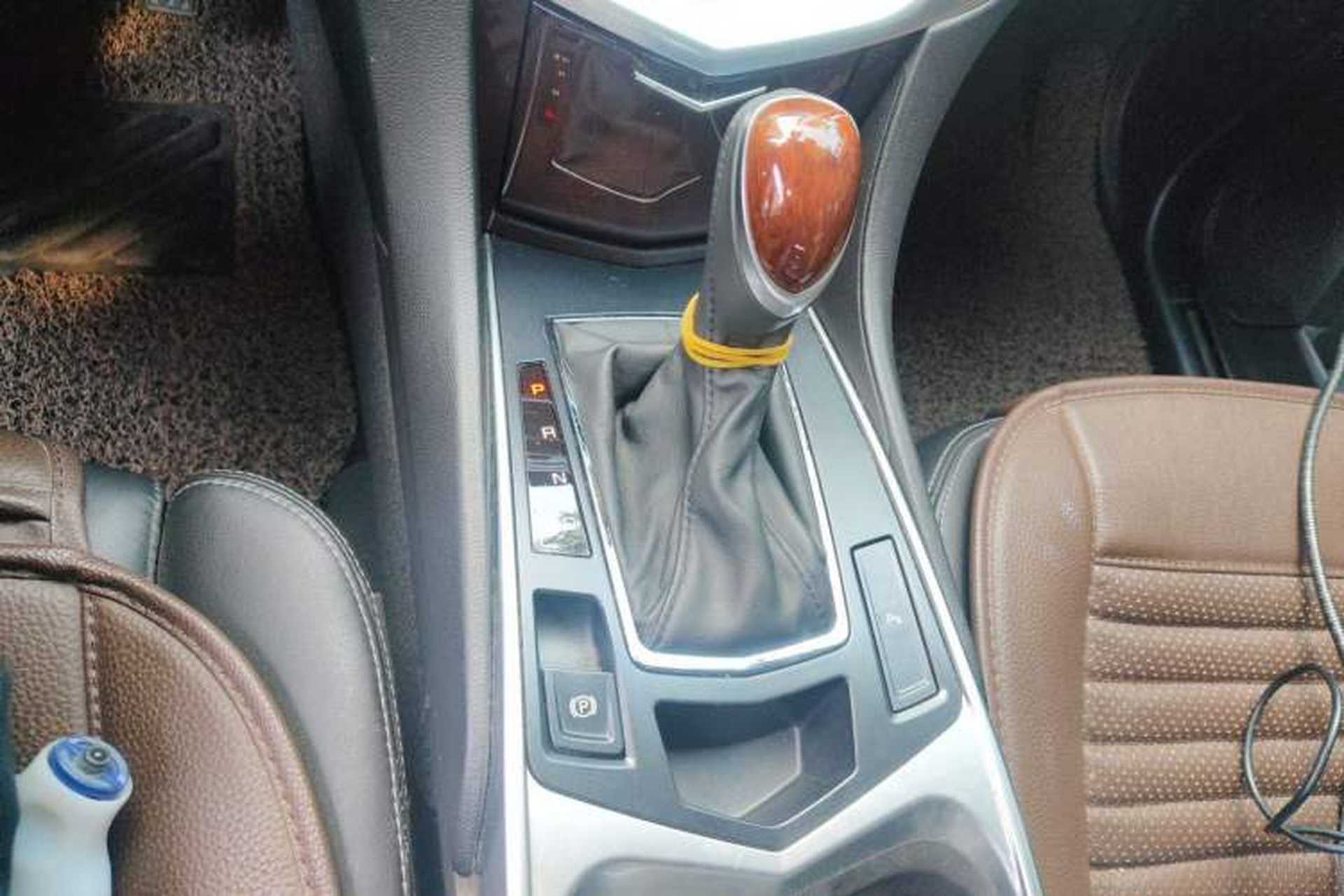 Used Cadillac SRX 2014 3.0L Leading Model Gear Lever