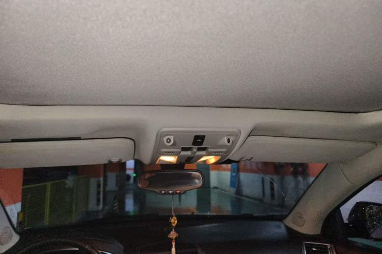 Used Cadillac SRX 2014 3.0L Elite Model Headliner