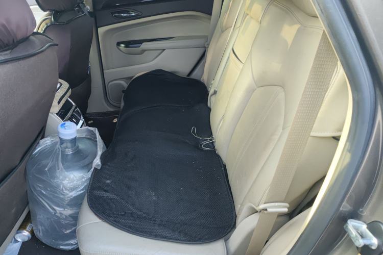 Used Cadillac SRX 2014 3.0L Elite Model Interior 4