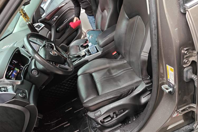 Used Cadillac SRX 2014 3.6L Flagship Model Left Front Seat
