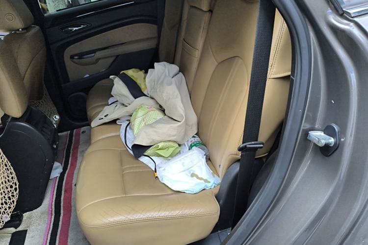 Used Cadillac SRX 2014 3.0L Elite Model Left Rear Seat