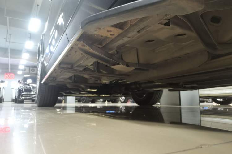 Used Cadillac SRX 2014 3.0L Comfort Model Left Side Sill