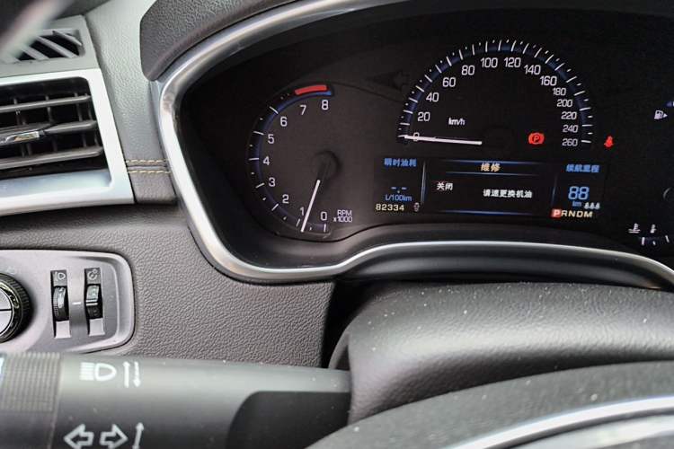 Used Cadillac SRX 2014 3.0L Elite Model Odometer Close Up