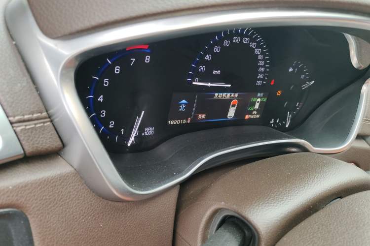 Used Cadillac SRX 2014 3.0L Elite Model Odometer Close Up