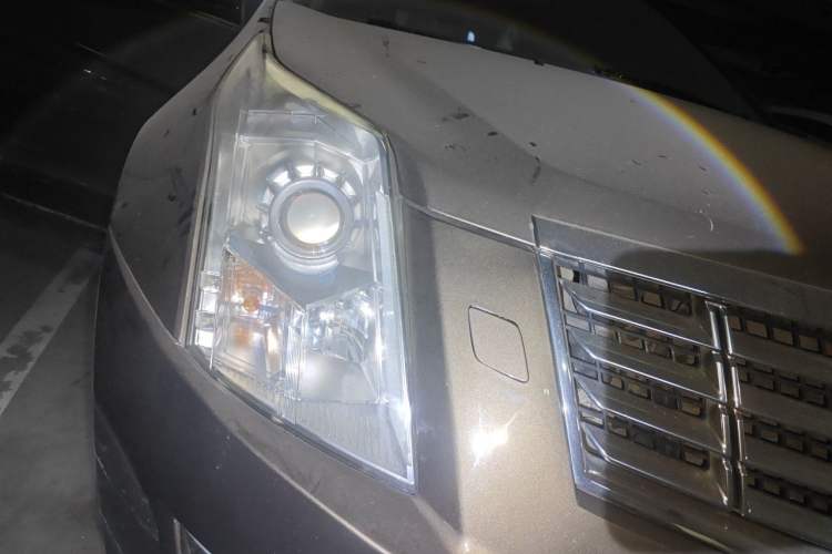 Used Cadillac SRX 2014 3.0L Comfort Model Right Front Headlight