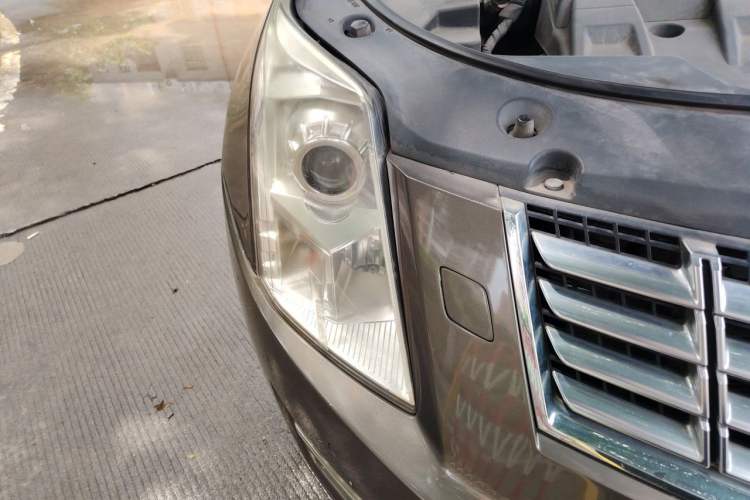 Used Cadillac SRX 2014 3.0L Luxury Model Right Front Headlight