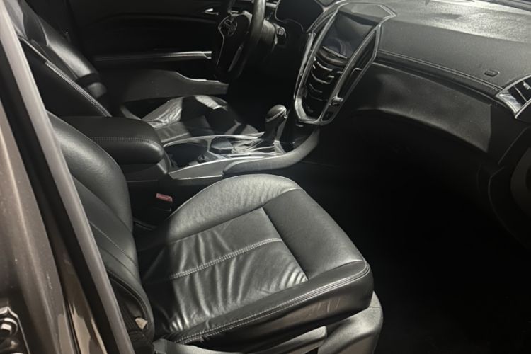 Used Cadillac SRX 2014 3.0L Comfort Model Right Front Seat