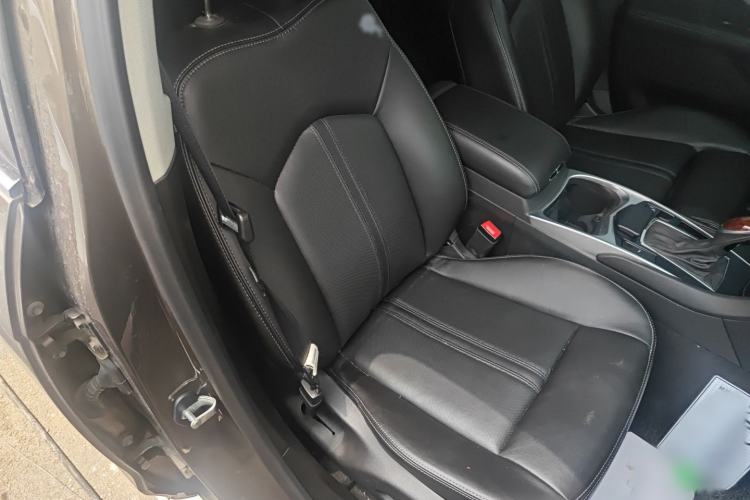Used Cadillac SRX 2014 3.0L Elite Model Right Front Seat
