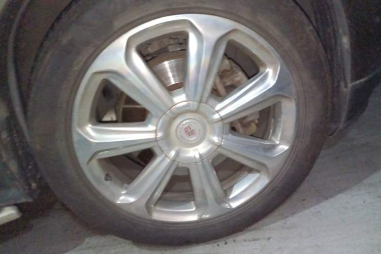 Used Cadillac SRX 2014 3.0L Flagship Model Right Front Wheel Hub