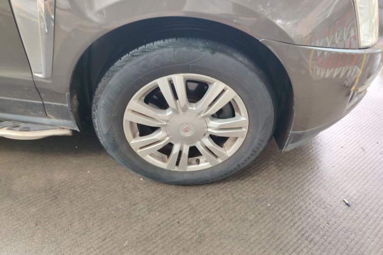 Used Cadillac SRX 2014 3.0L Luxury Model Right Front Wheel Hub