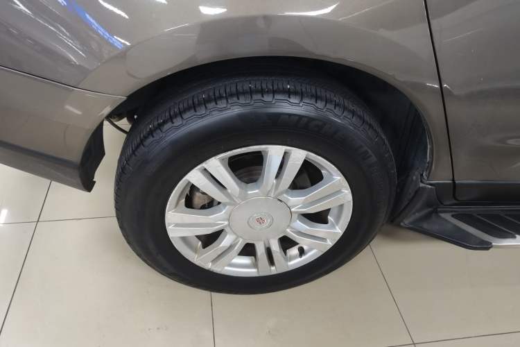 Used Cadillac SRX 2014 3.0L Comfort Model Right Rear Wheel Hub