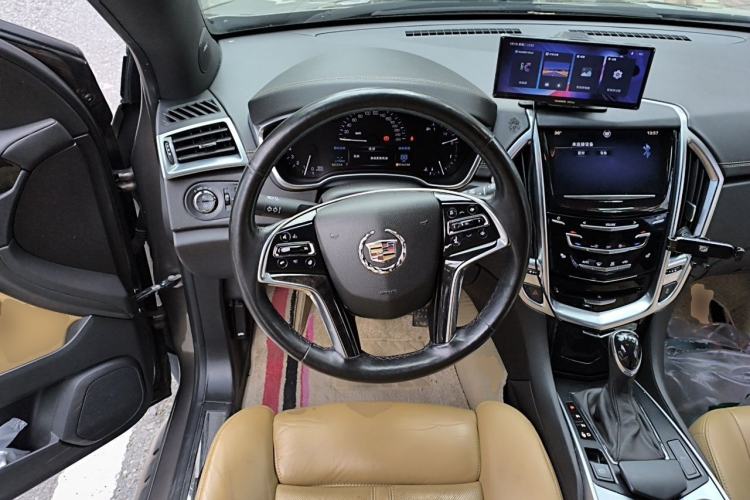 Used Cadillac SRX 2014 3.0L Elite Model Steering Wheel