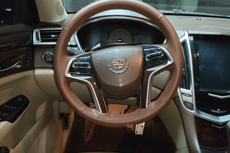 Used Cadillac SRX 2014 3.0L Luxury Model Steering Wheel