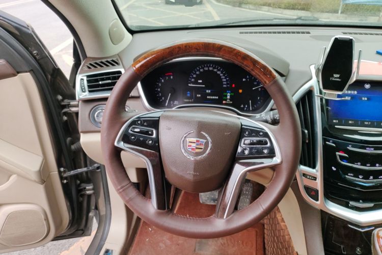 Used Cadillac SRX 2014 3.0L Elite Model Steering Wheel
