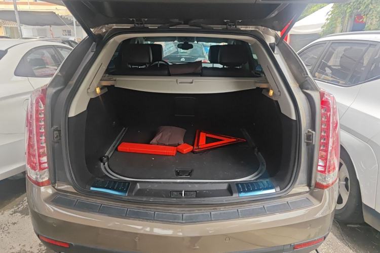 Used Cadillac SRX 2014 3.0L Elite Model Trunk