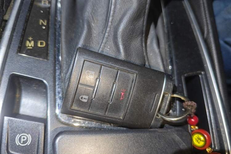 Used Cadillac SRX 2014 3.0L Comfort Model Vehicle Key