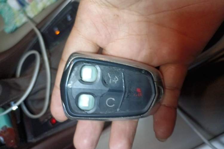 Used Cadillac SRX 2014 3.0L Flagship Model Vehicle Key