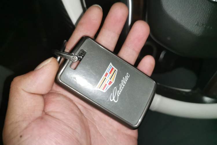 Used Cadillac SRX 2014 3.0L Luxury Model Vehicle Key
