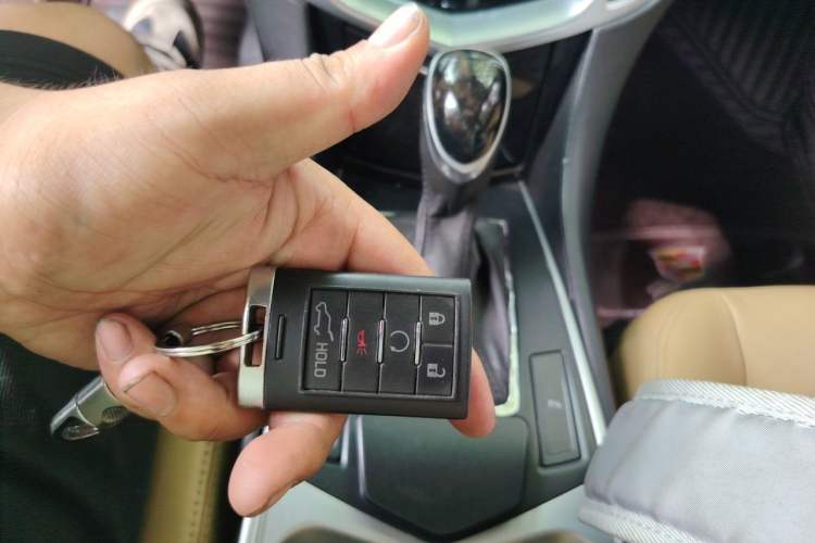 Used Cadillac SRX 2014 3.0L Luxury Model Vehicle Key
