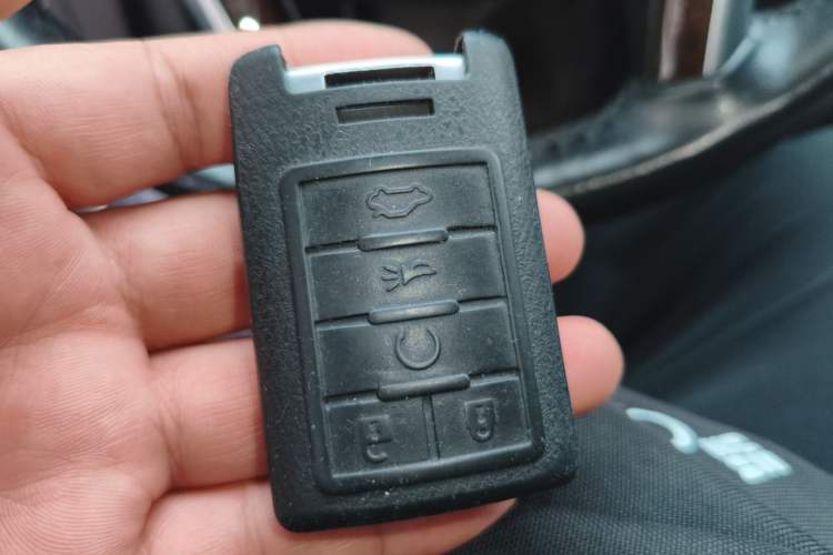 Used Cadillac SRX 2014 3.0L Luxury Model Vehicle Key