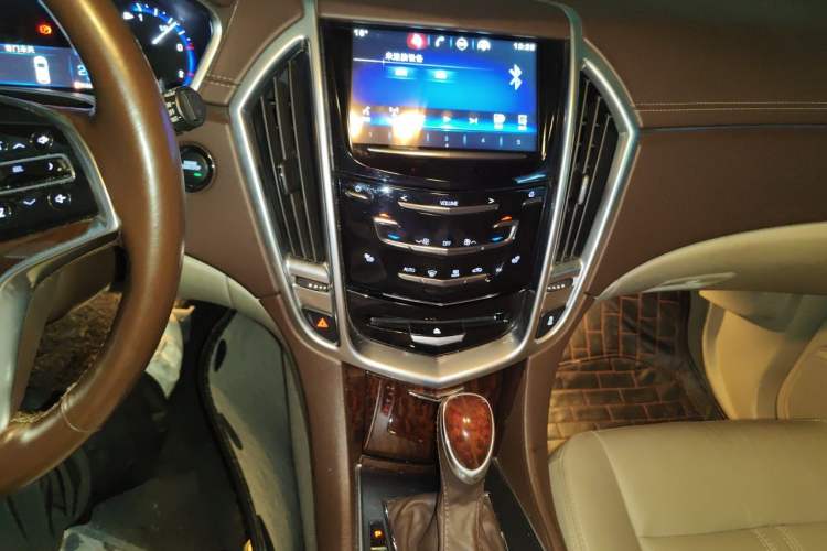 Used Cadillac SRX 2014 3.0L Elite Model Audio And AC Panel