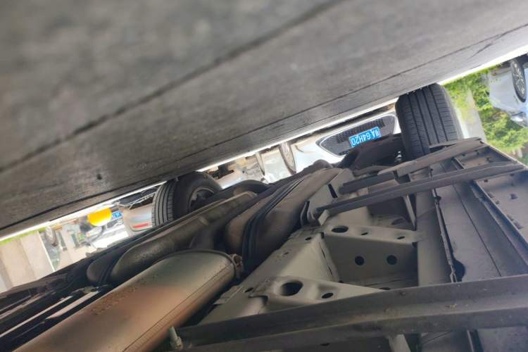 Used Cadillac SRX 2014 3.0L Comfort Model Chassis Front Right
