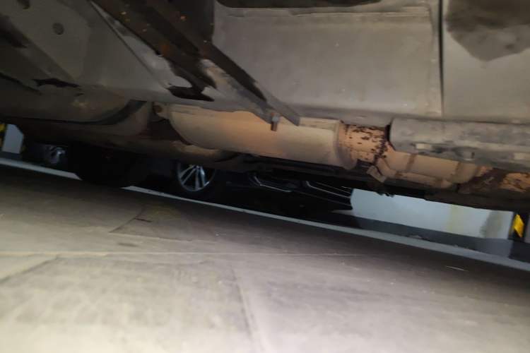 Used Cadillac SRX 2014 3.0L Elite Model Chassis Front Right