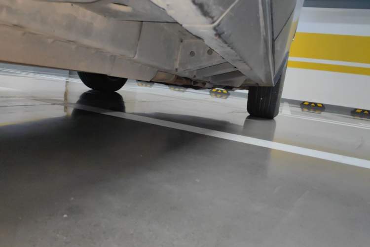 Used Cadillac SRX 2014 3.0L Elite Model Chassis Rear Right