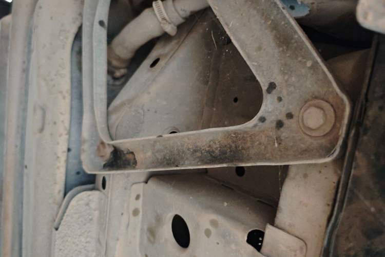 Used Cadillac SRX 2014 3.0L Comfort Model Chassis Rear Right