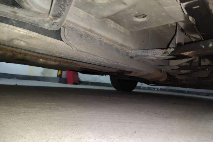 Used Cadillac SRX 2014 3.0L Elite Model Chassis Rear Right