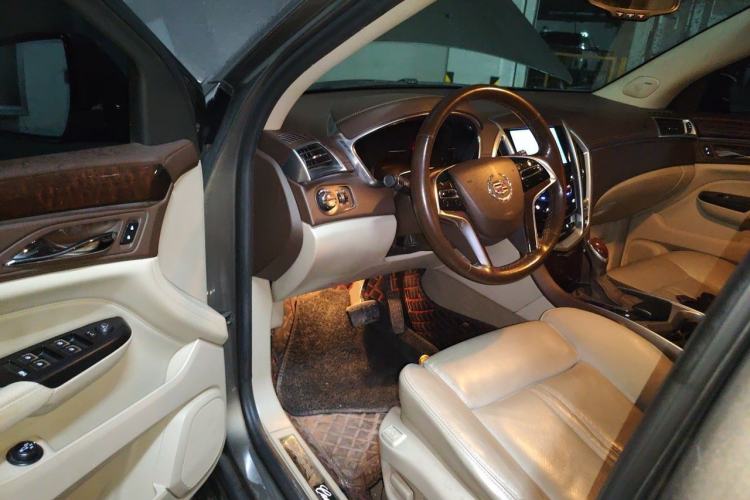 Used Cadillac SRX 2014 3.0L Elite Model Driver Seat