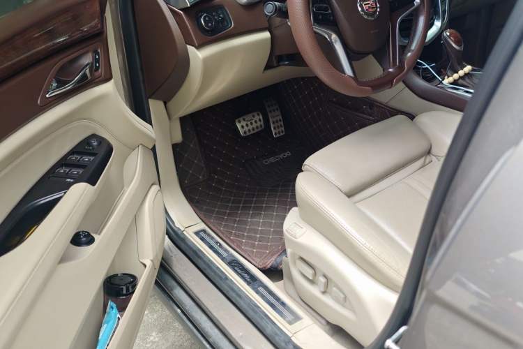 Used Cadillac SRX 2014 3.0L Elite Model Driver Seat