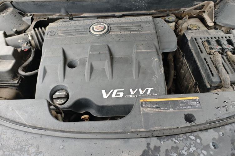 Used Cadillac SRX 2014 3.0L Comfort Model Engine Bay